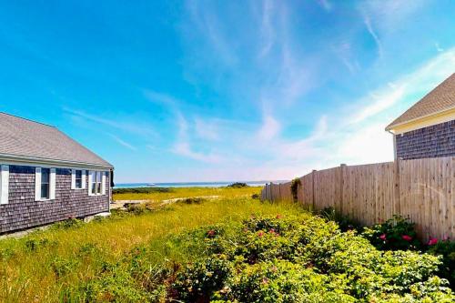 Anchorage Escape — Truro — photo 4
