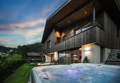 Amie Chalet — 4-Star Luxury Hotel in Santa Cristina Valgardena, Italy