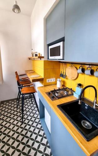 Sebastian`s stylish apartment in old town