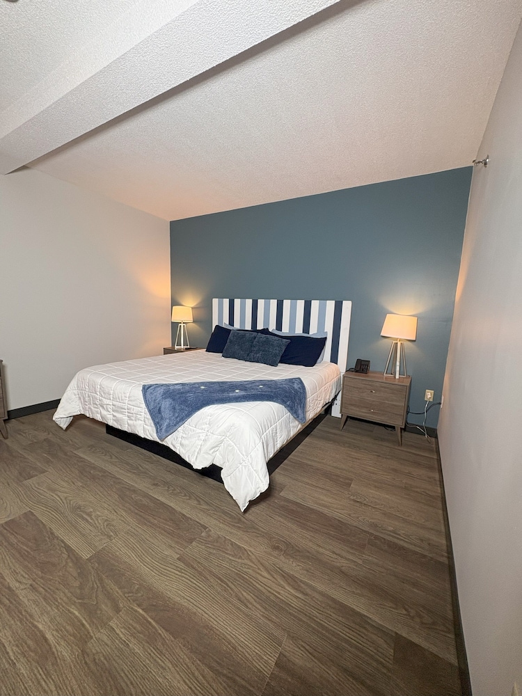 The Northeastland Hotel - photo 13