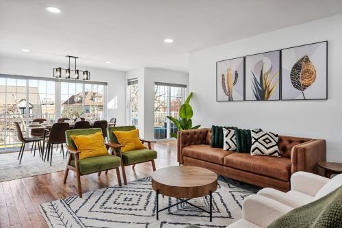 Nyc 20min Sleeps 10 Free Parking Patio 22019880 — Bayonne