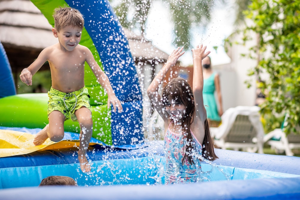 Hotel Emperatriz in Termas De Rio Hondo, Argentina