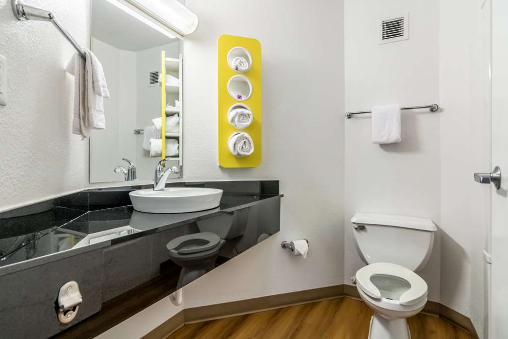 Motel 6 Fort Mill SC Charlotte - photo 22