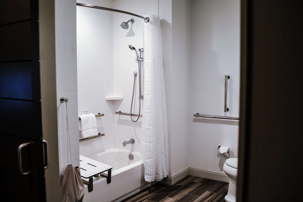 Hilton Garden Inn Waco - photo 18