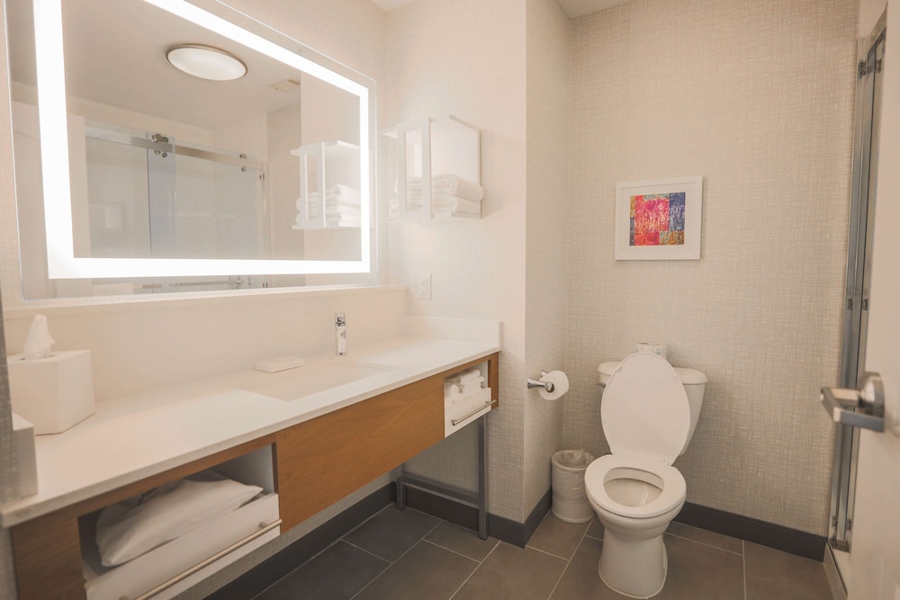 Hampton Inn & Suites Bay City TX - photo 25