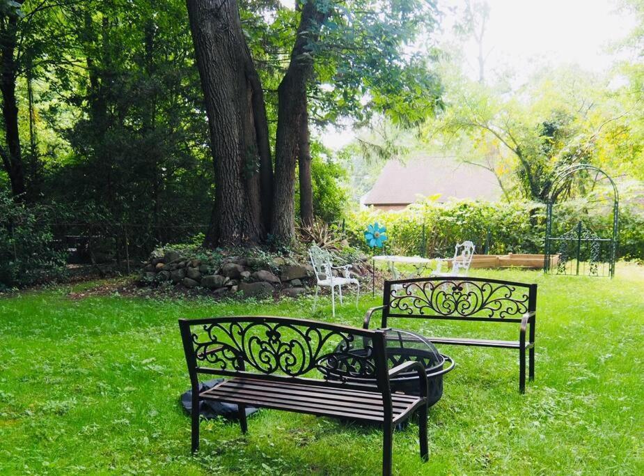 Maison De Jardin Yale New Haven For Large Groups 21537197 — Hamden