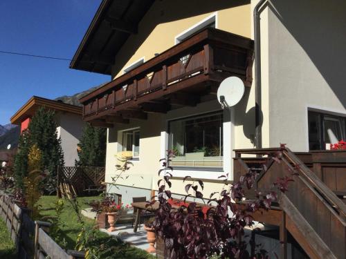 Haus Schrankogelblick — Gries — photo 2