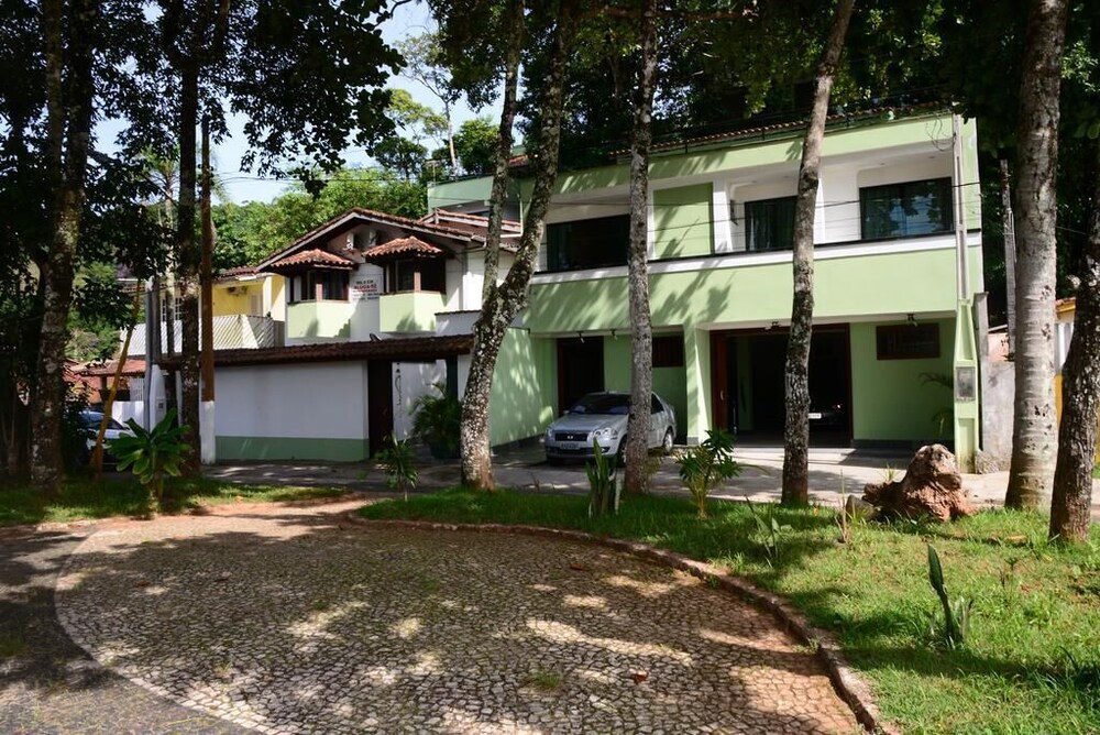 Pousada Sol e Cia Tur in Caraguatatuba, Brasil