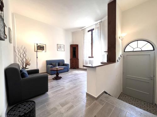 Ortensia central apartment with terrace — 4-Star Luxury Hotel in Siena, Italy