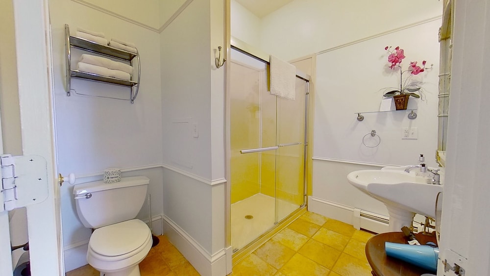 John Joseph Inn - photo 27