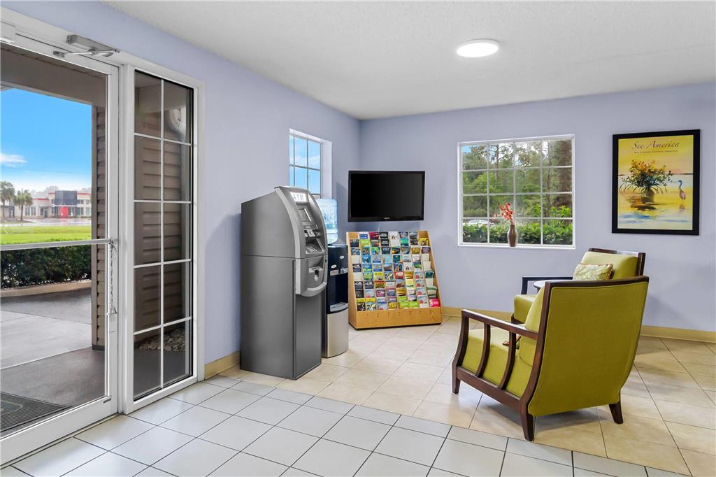 Travelodge Suites by Wyndham MacClenny - photo 13