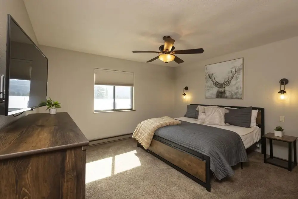 Purgatory Ge Studio Deluxe Studio Bedroom Hotel Room by Redawning Durango - photo 6