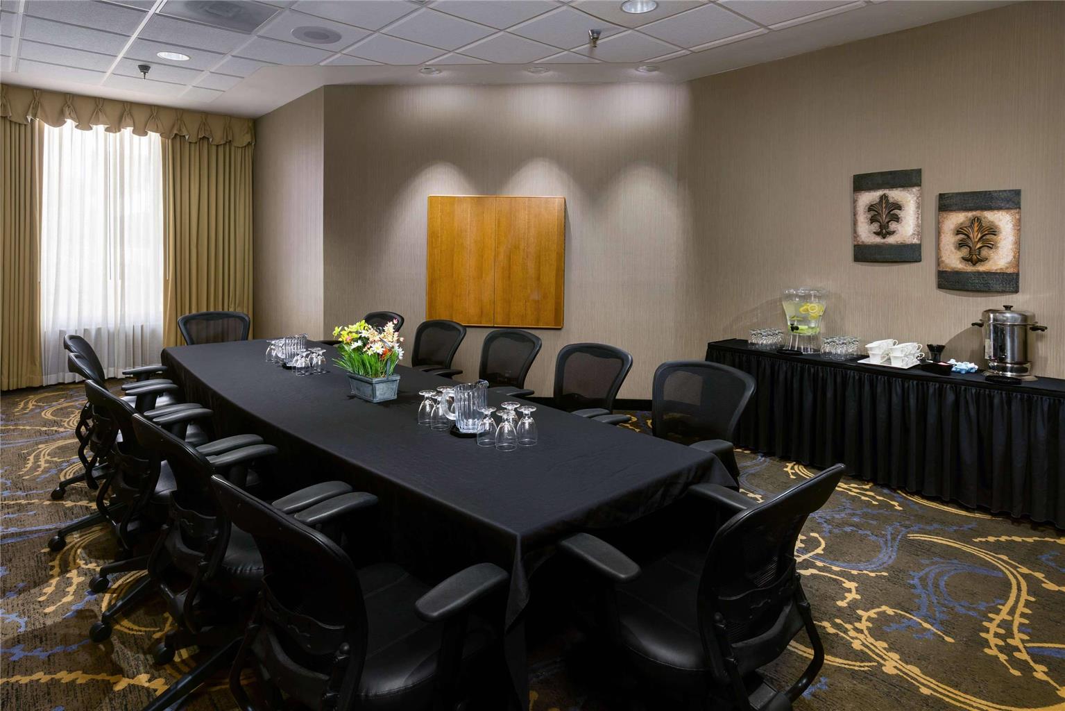 Radisson Hotel Bismarck - photo 14