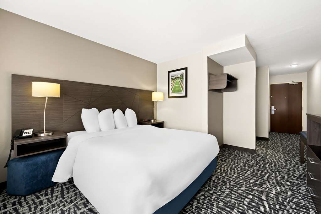 Best Western Bryan College Station - photo 15