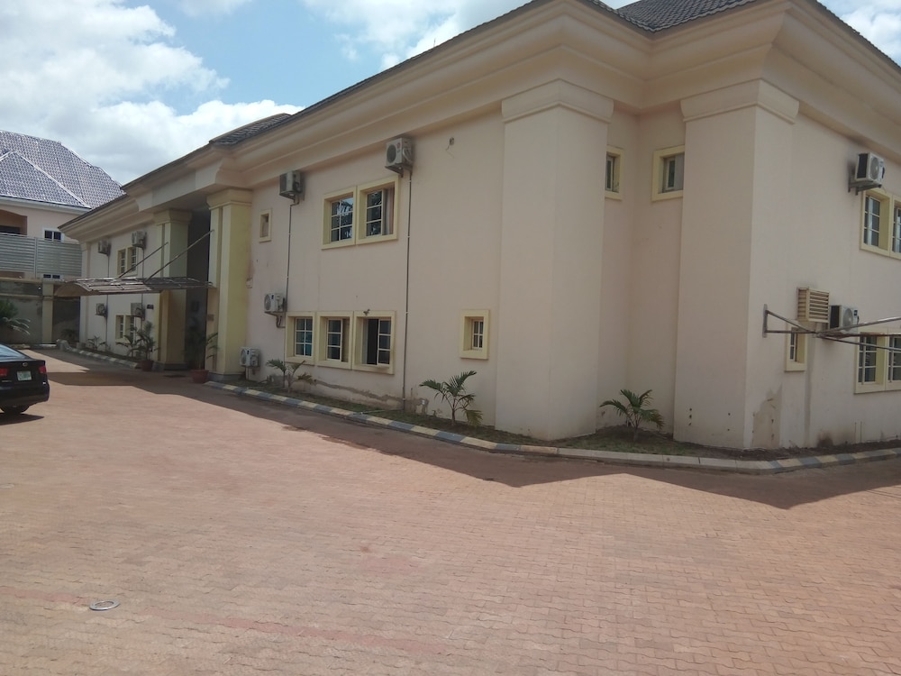Eden Crest Hotel & Resort in Enugu, Nigeria