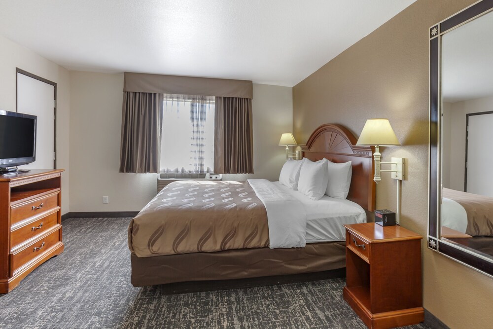 Quality Inn Phoenix Scottsdale West - photo 12
