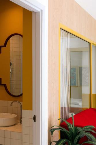 Masterfully Designed Apartment By Wehost