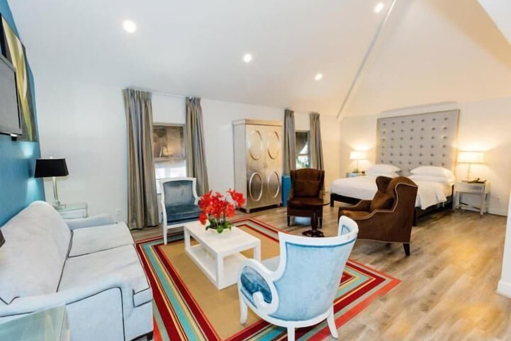 L.A. Sky Boutique Hotel - photo 31