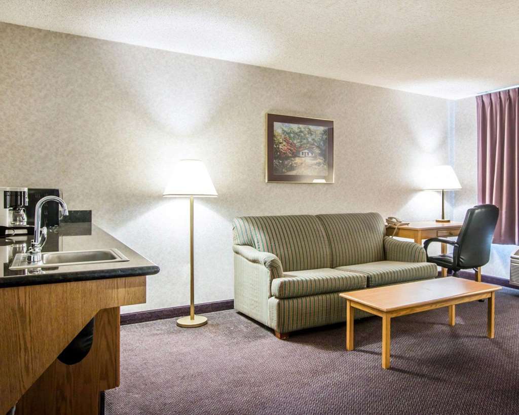 Quality Suites San Diego Otay Mesa - photo 14