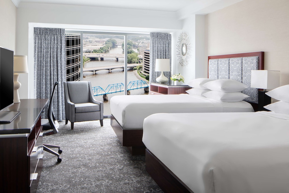 Amway Grand Plaza Curio Collection by Hilton - photo 14