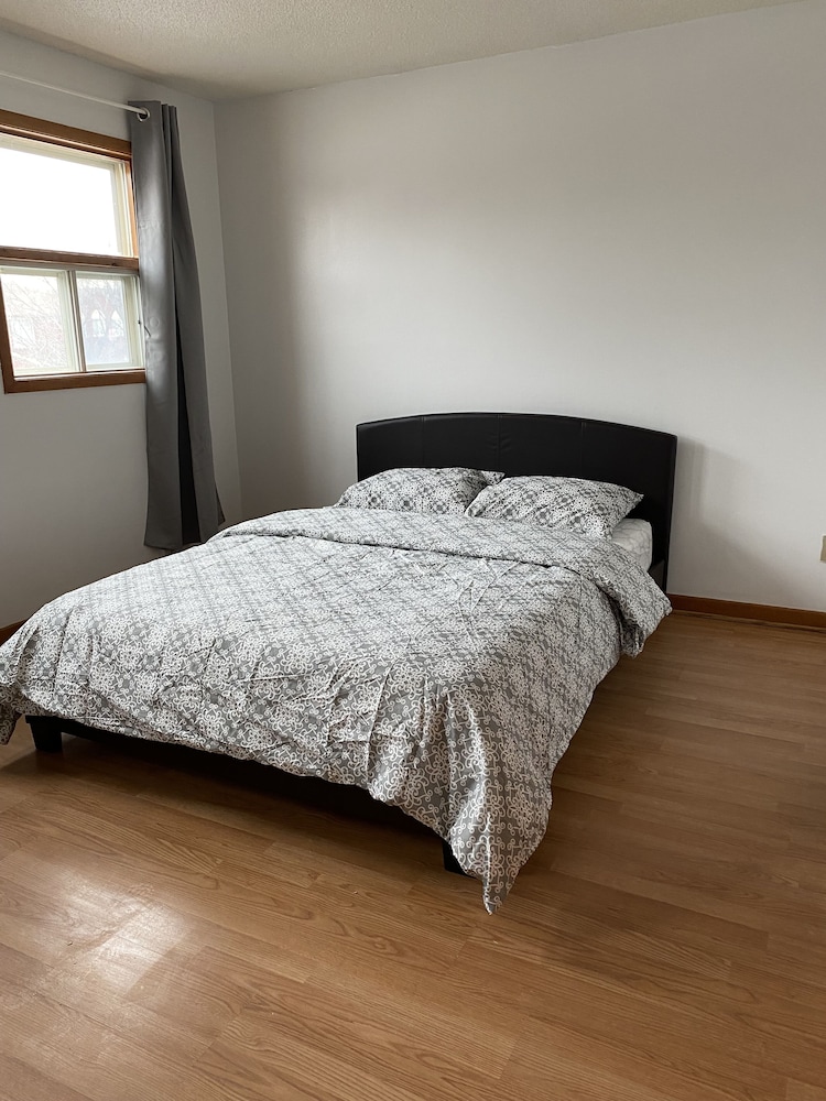 Homenets in Toronto, Canada