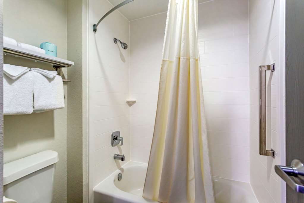 Quality Inn Murfreesboro University Area - photo 23
