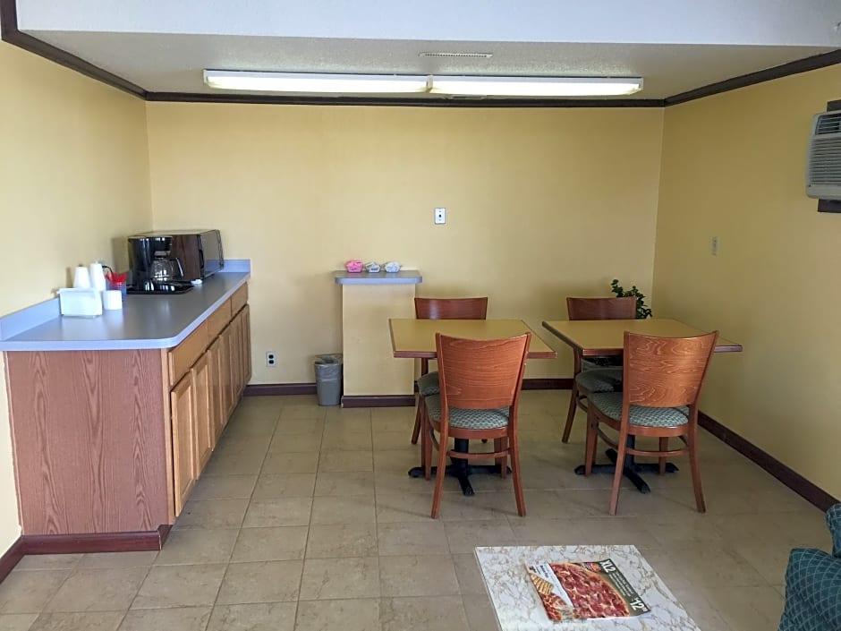 Americas Best Value Inn & Suites East Toledo Millbury - photo 16