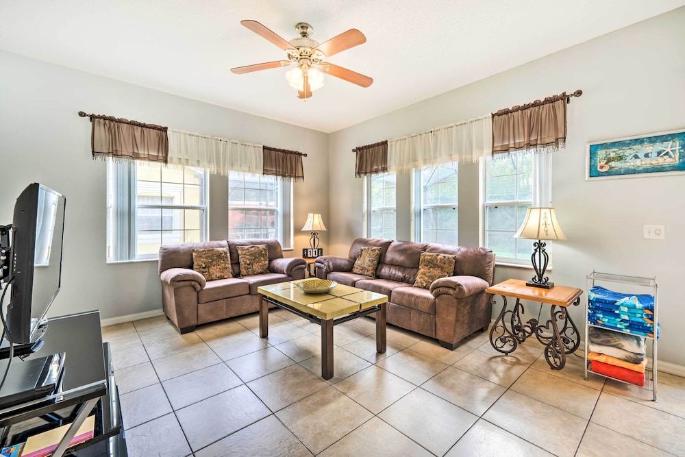 Kissimmee Resort Townhome w Pool 7 Mi to Disney - photo 20