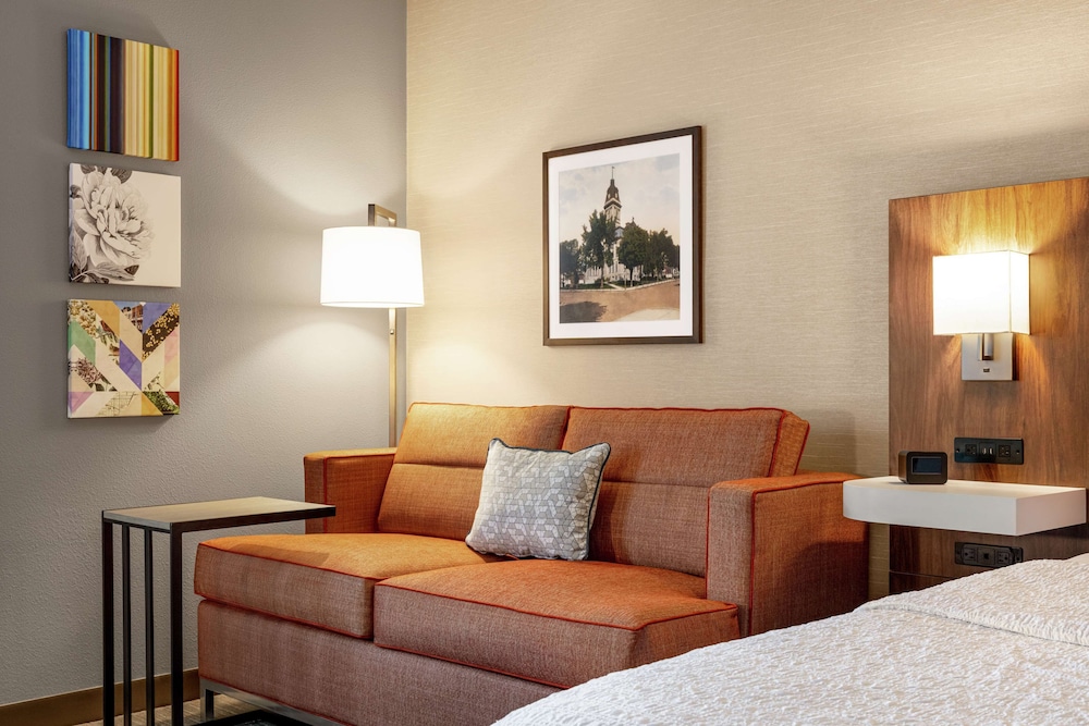 Hampton Inn & Suites Valparaiso - photo 19