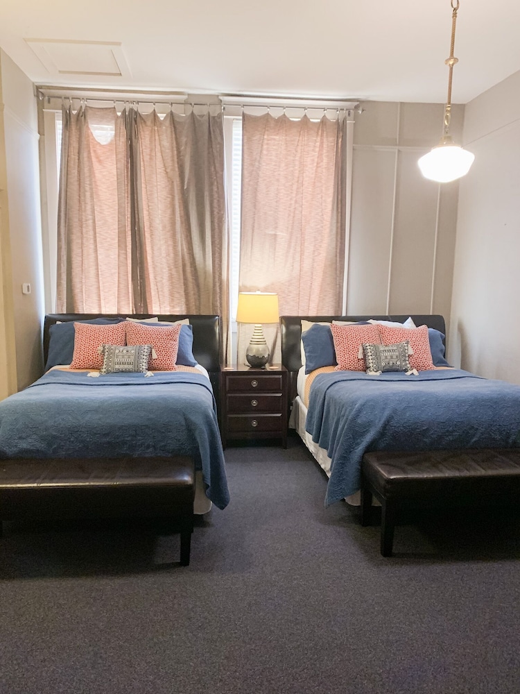The Loft on the Square Guest Suites - photo 8