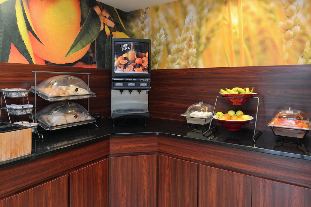 Fairfield Inn & Suites by Marriott Cleveland Avon - photo 29