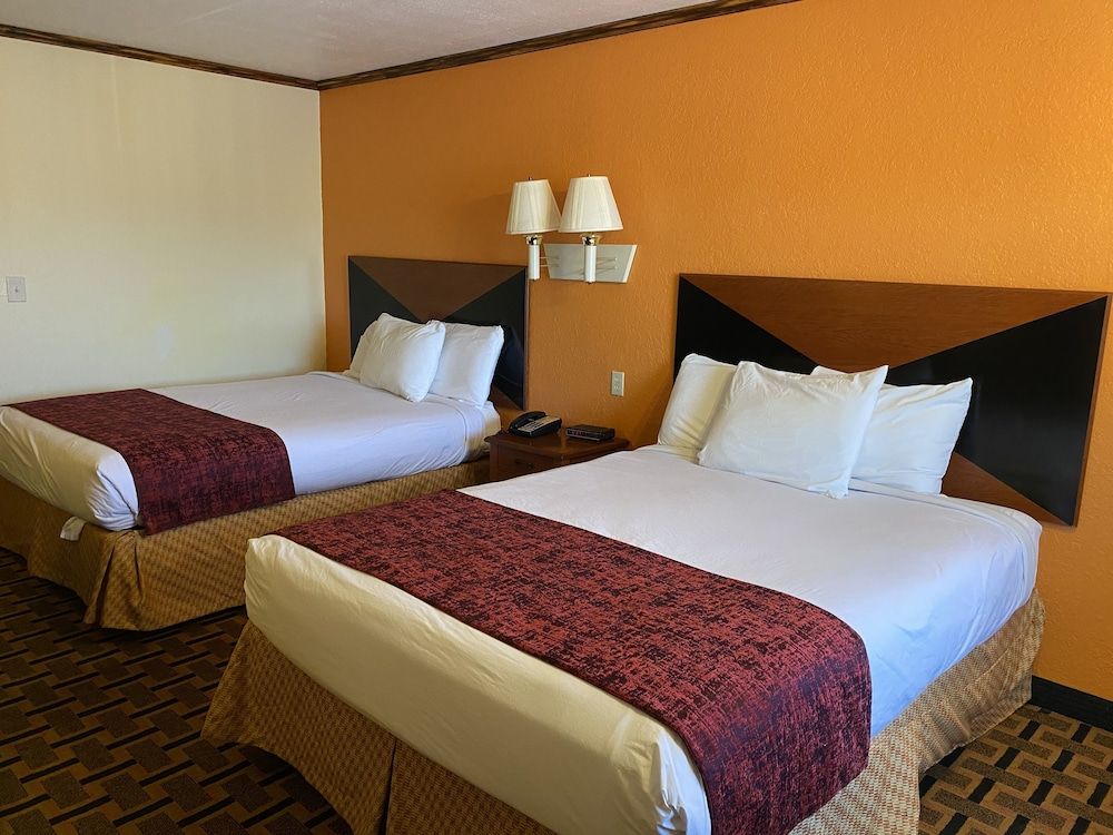 Green Bird Inn - featured photo