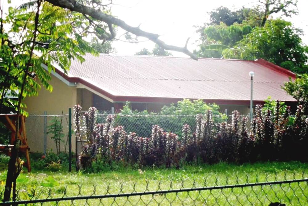 Casa Consuelo 10799407 — Gubat