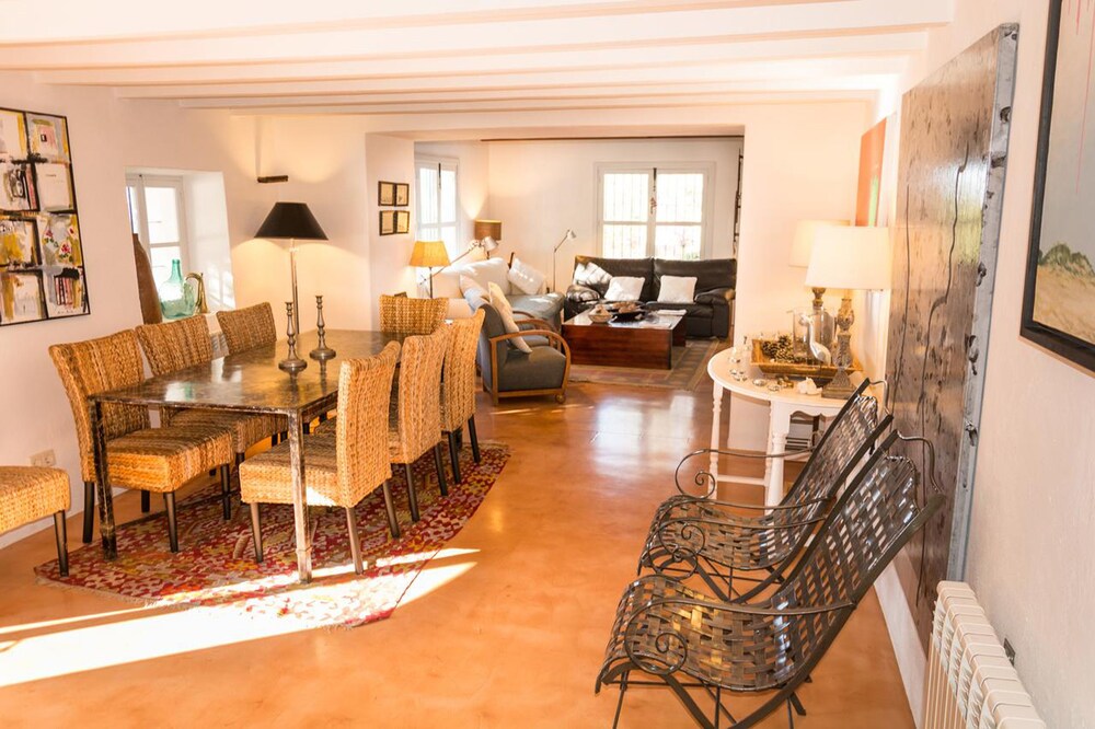 Finca Ca Lamon Pipe — 4-Star Luxury Hotel in Valldemossa, Spain