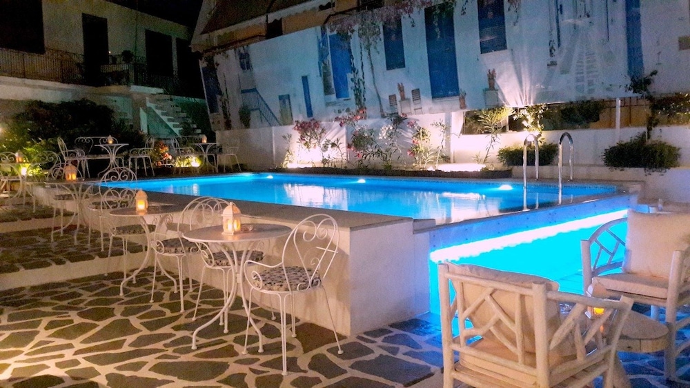 Pirofani — Lefkada — photo 2