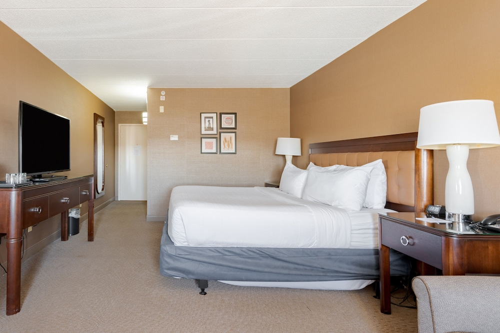 Wyndham Omaha West Dodge - photo 6