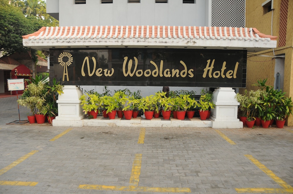 New Woodlands Hotel — hotel in Chennai