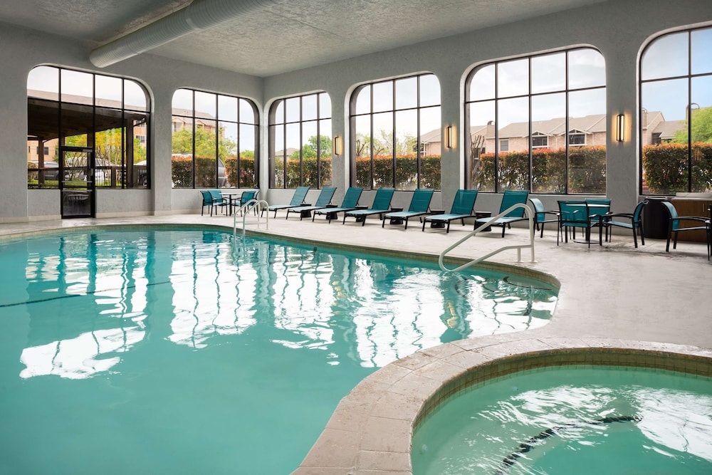 Embassy Suites by Hilton Austin Central - photo 25