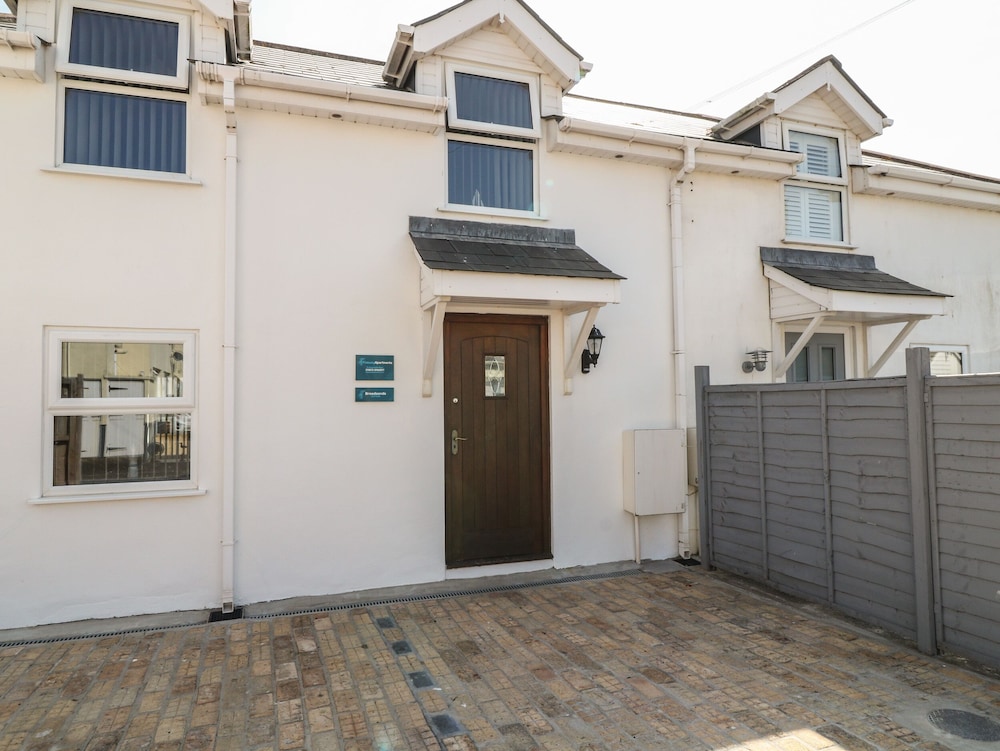 Broadsands — 4-Star Luxury Hotel in Paignton, United Kingdom
