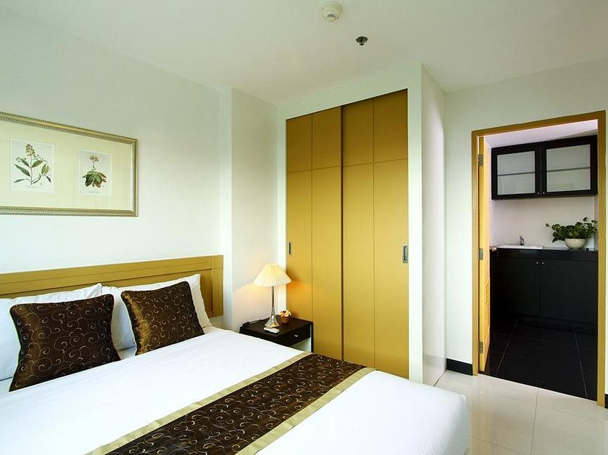 The Laurel Suite