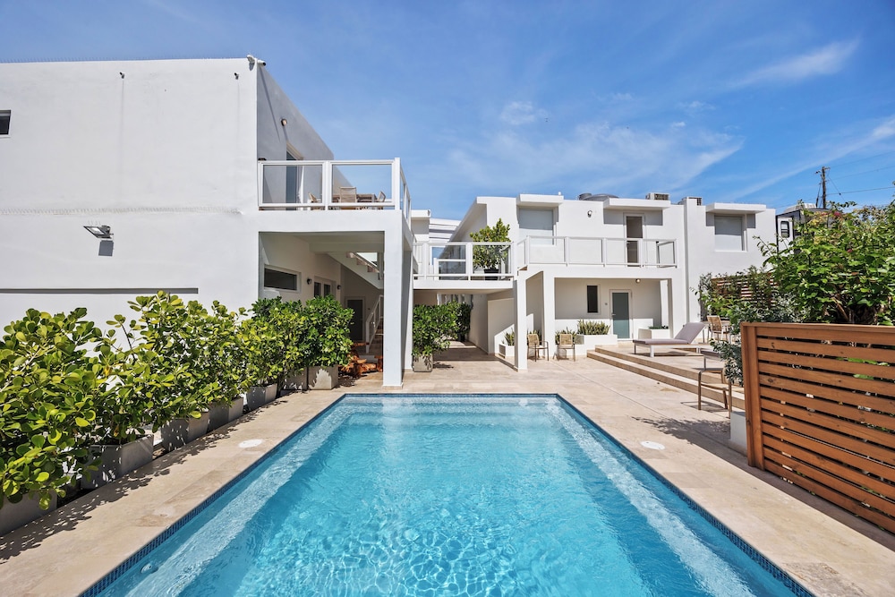 Anchors Hotel — hotel in Fajardo