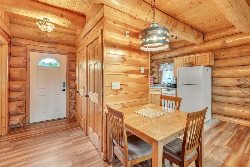 Sky Views Panoramic Views 2 Bedroom Cabin by Heavenly Views Resort - photo 19