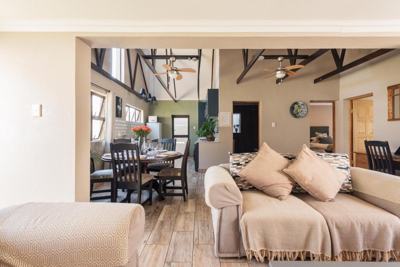 Ginger Barn Retreat 1km from Menlyn — 4-Star Luxury Hotel in Pretoria, South Africa