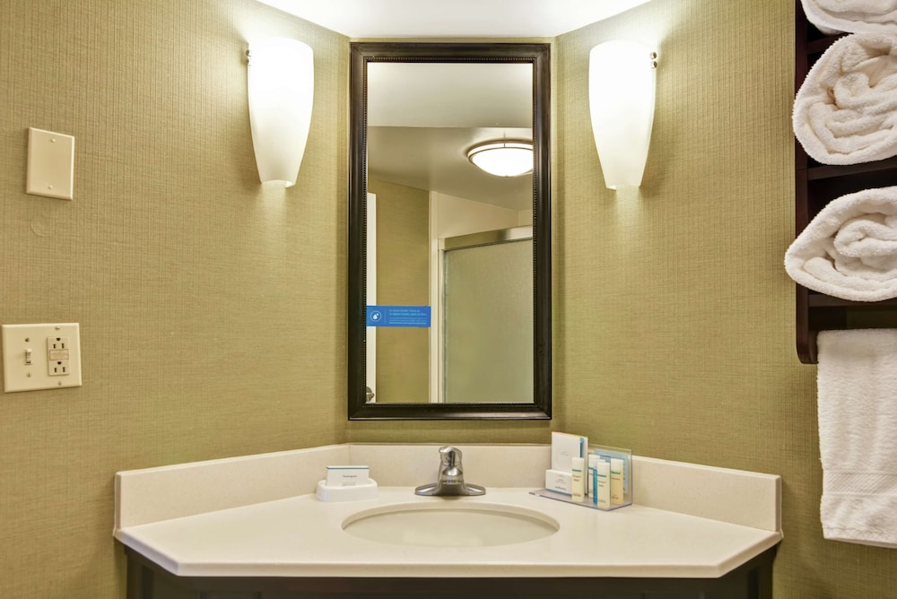 Hampton Inn Charlotte Gastonia - photo 29