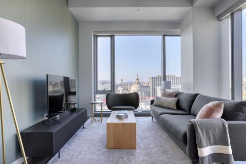 Soma 2br w theater bball nr tech companies SFO 1477 — 4-Star Luxury Hotel in San Francisco, United States