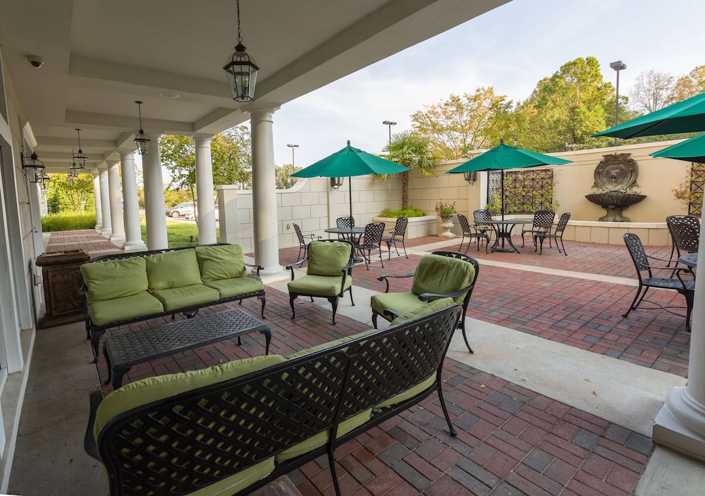 Hampton Inn & Suites Vicksburg - photo 91