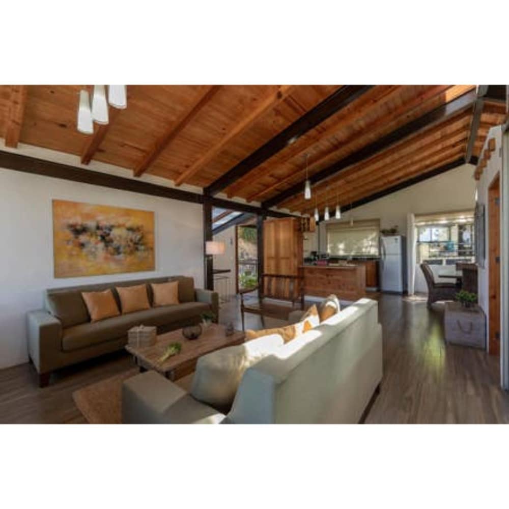 Luxury Chalet Cabin in the Woods @Valle de Bravo 1 — 4-Star Luxury Hotel in Valle De Bravo, Mexico