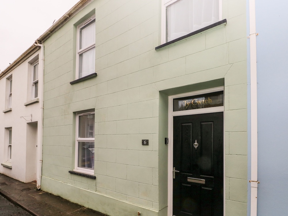 Ty Cwtch - last minute hotel in Tenby