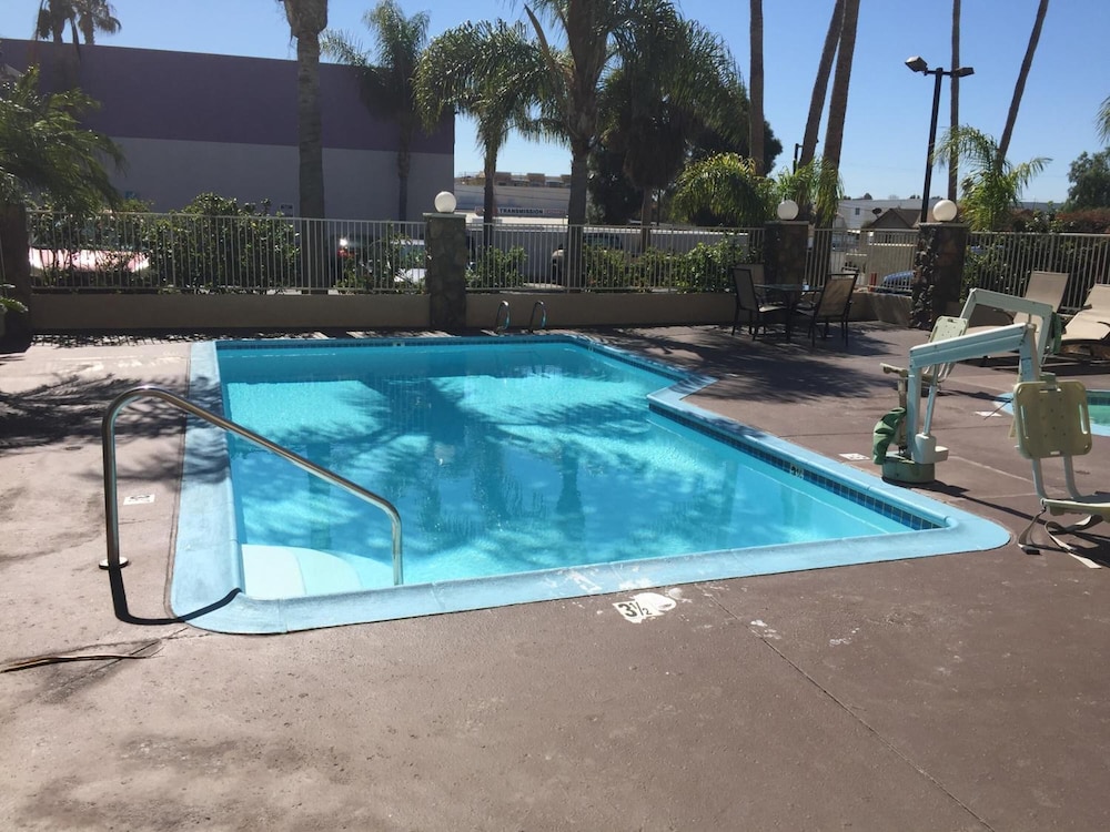 Chula Vista Inn - photo 45