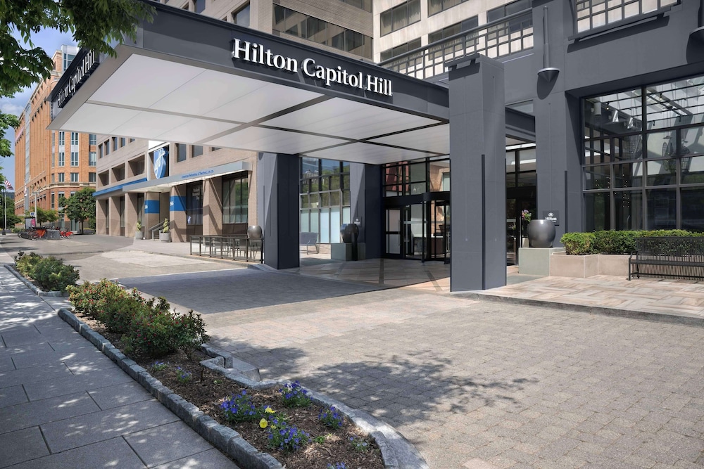 Hilton Washington DC Capitol Hill — 4-Star Luxury Hotel in Washington, United States